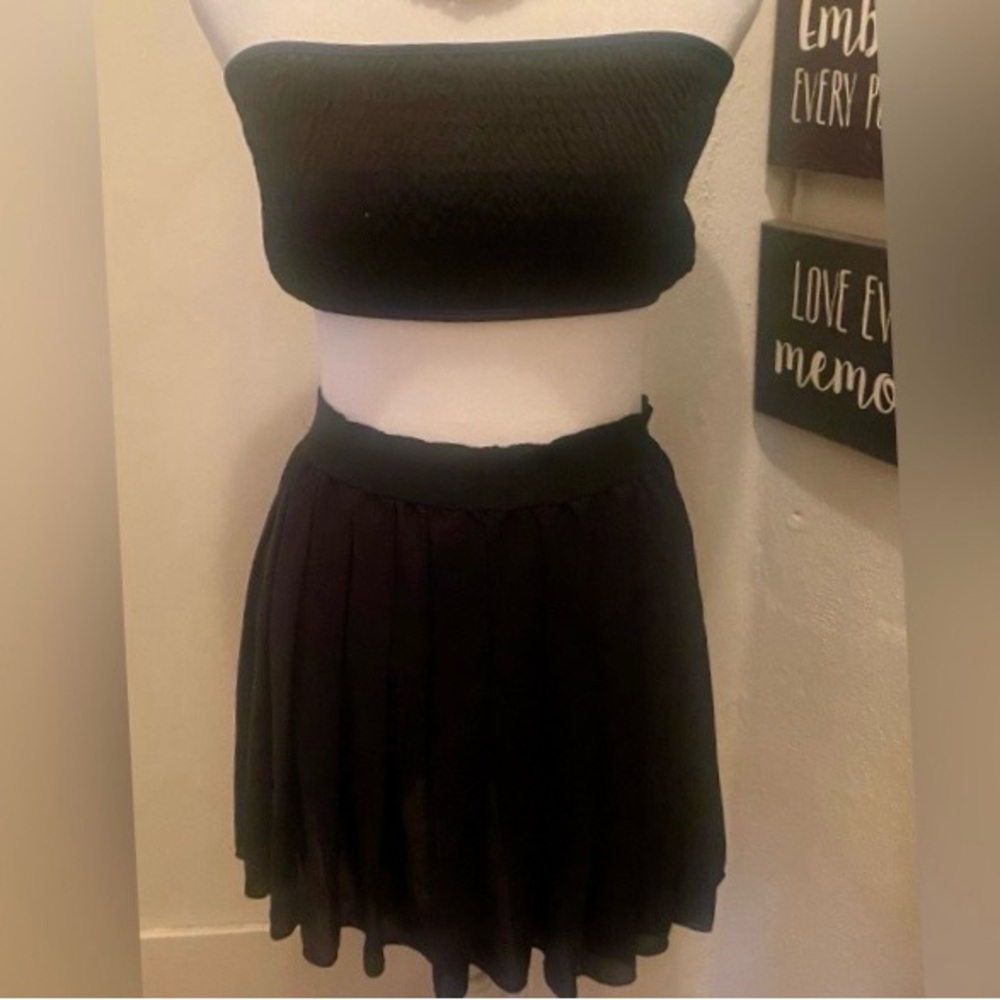 Elegant Black Pleated Women's Skirt🌺